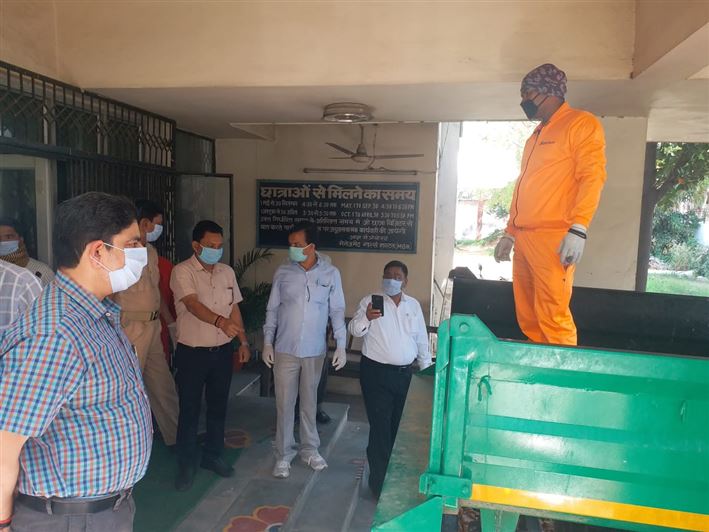 Community Kitchen at Nivedita Hostel and distribution of food packets through district administration During pandemic of Corona Covid 19