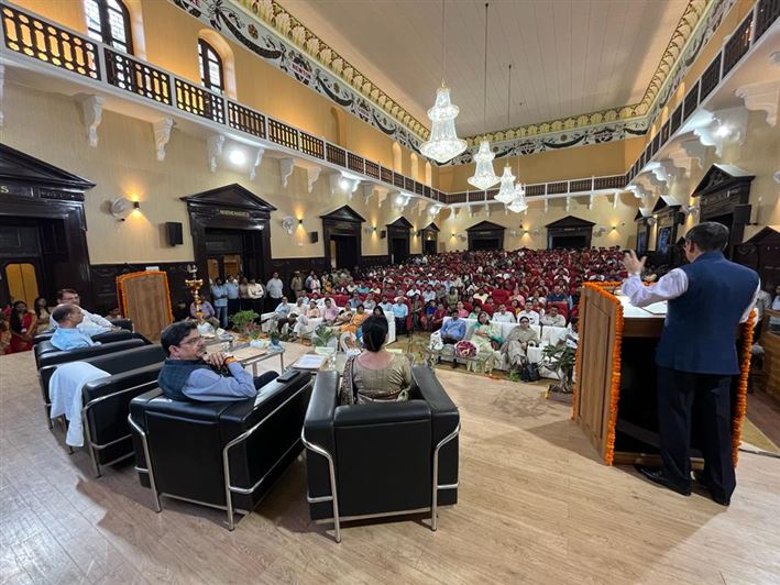 Glimpses of &quot;Prof. V.S. Ram Memorial Lecture&quot;. Organized by the Department of Political Science, University of Lucknow on 20th May, 2023. The Chief guest was His Excellency Mr. R.N. Ravi, Hon&apos;ble Governor, Tamil Nadu. Prof. Alok Kumar Rai, Hon&apos;ble Vice Ch